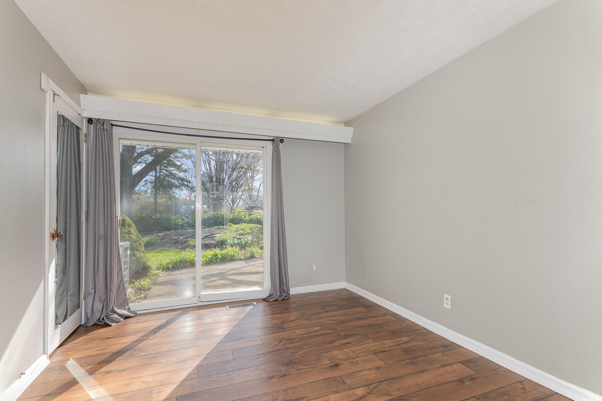 330 Rumson Street, Englewood, Ohio 45322