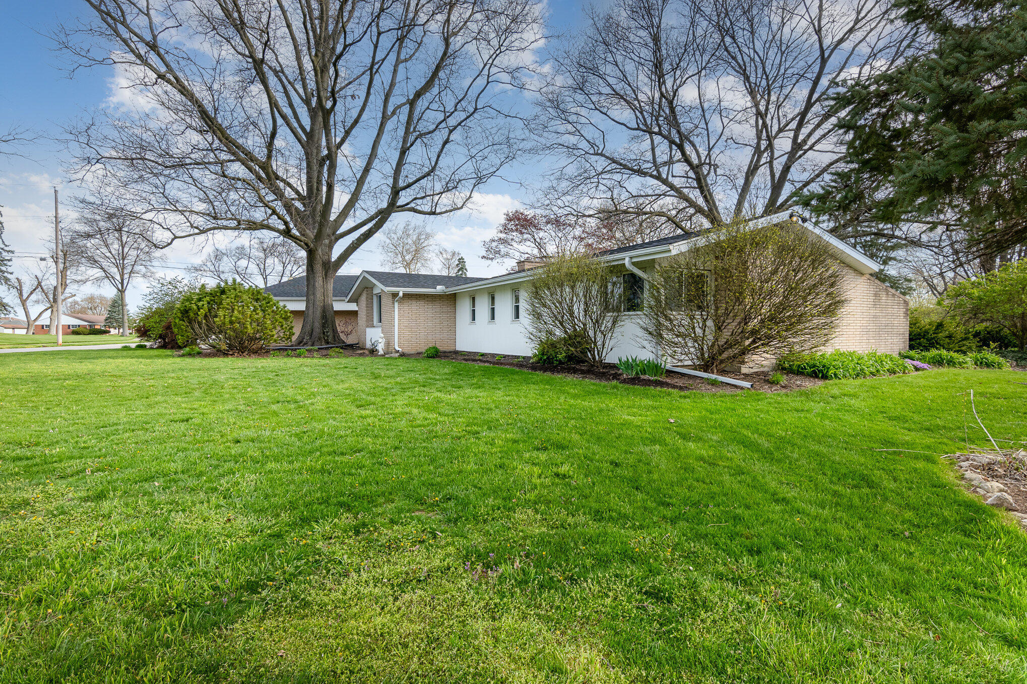 330 Rumson Street, Englewood, Ohio 45322