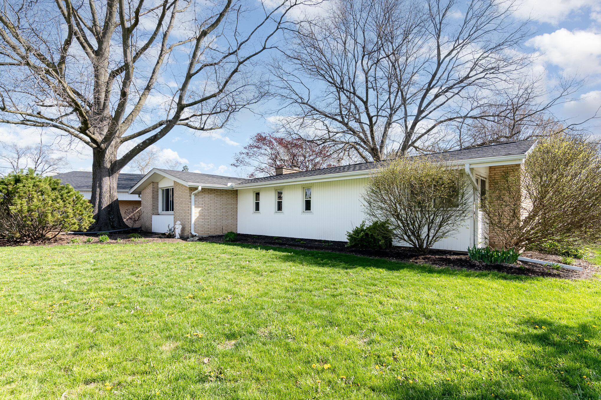 330 Rumson Street, Englewood, Ohio 45322