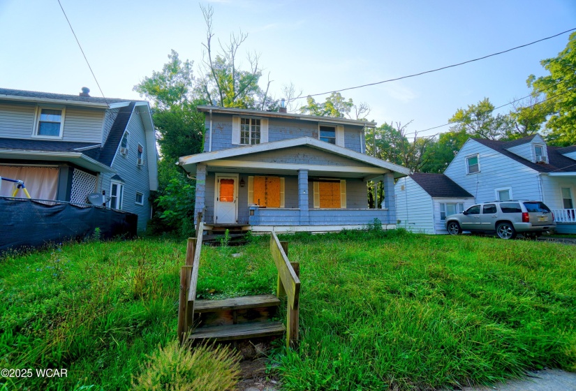 220 Woodlawn Avenue, Lima, Ohio, 3 Bedrooms Bedrooms, ,1 BathroomBathrooms,Residential,For Sale,Woodlawn,307875