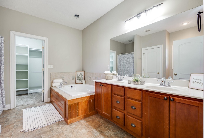 29-web-or-mls-3025-aubree-ln