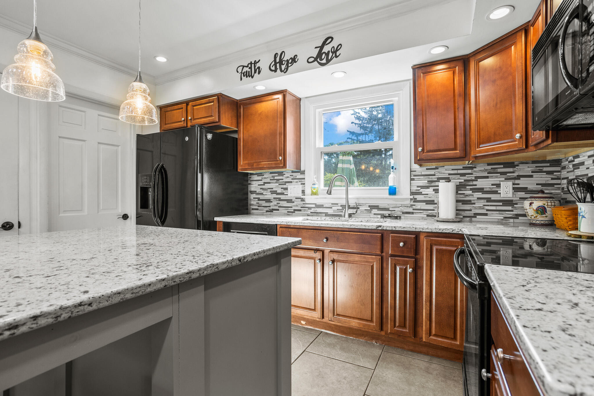 2215 Merrimont Drive, Troy, Ohio 45373
