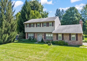 2215 Merrimont Drive, Troy, Ohio 45373, 3 Bedrooms Bedrooms, ,2 BathroomsBathrooms,Residential,For Sale,Merrimont,1040596