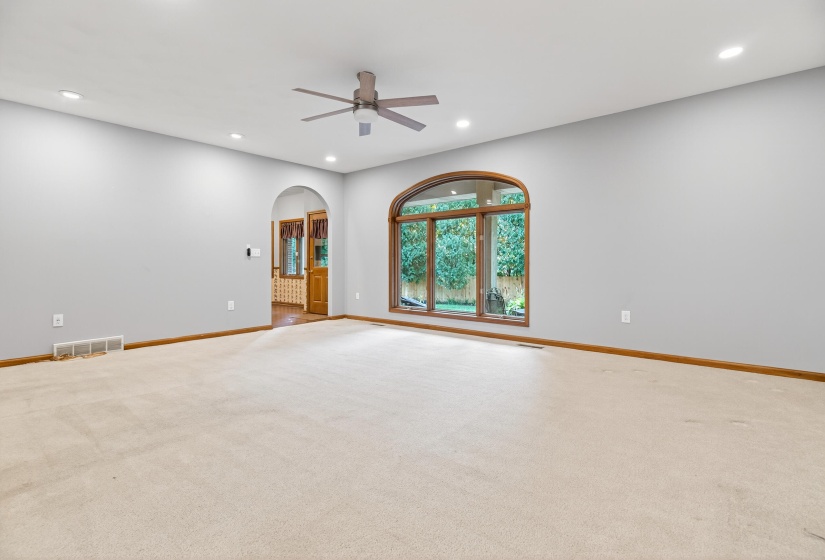 1680 Wildwood, Sidney-12