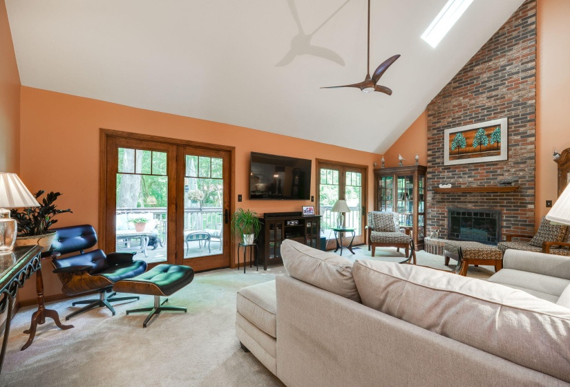 17-web-or-mls-7600-whispering-oaks-trail