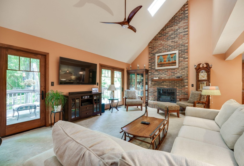 18-web-or-mls-7600-whispering-oaks-trail