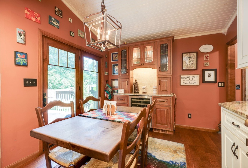 27-web-or-mls-7600-whispering-oaks-trail