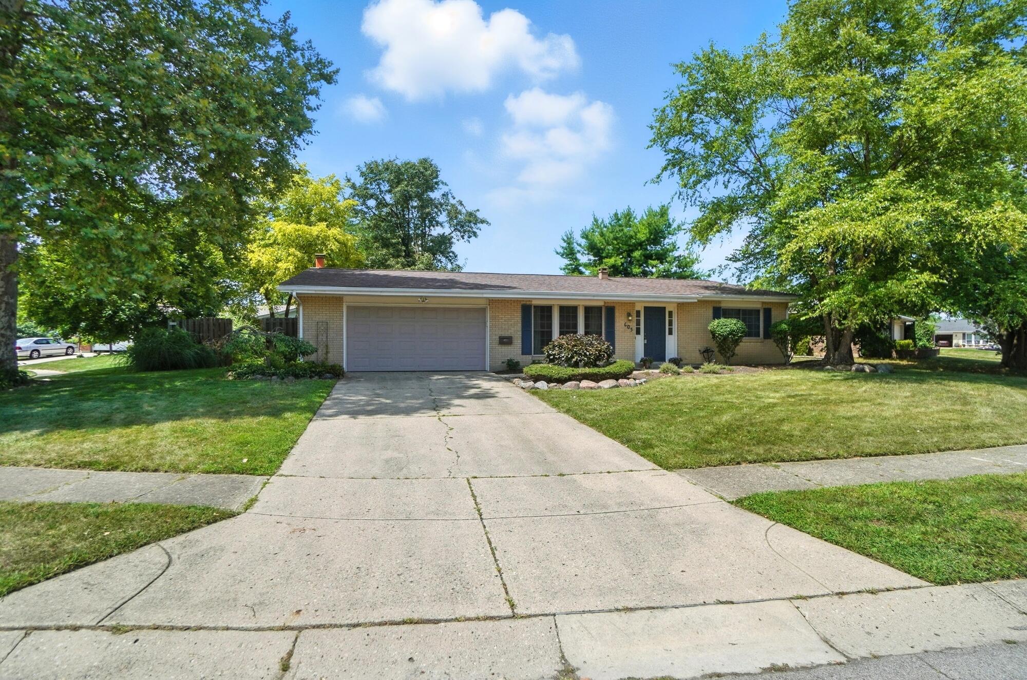 605 Village Court, Englewood, Ohio 45322