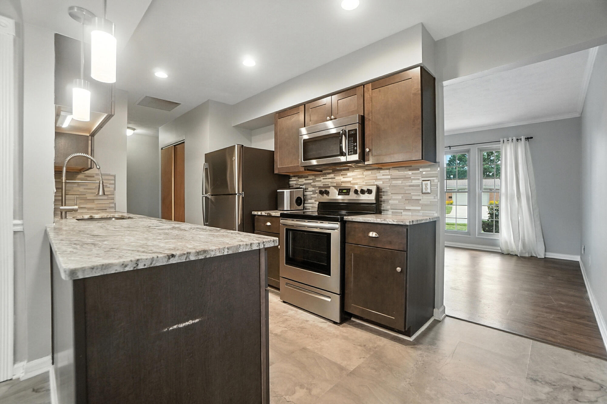 605 Village Court, Englewood, Ohio 45322
