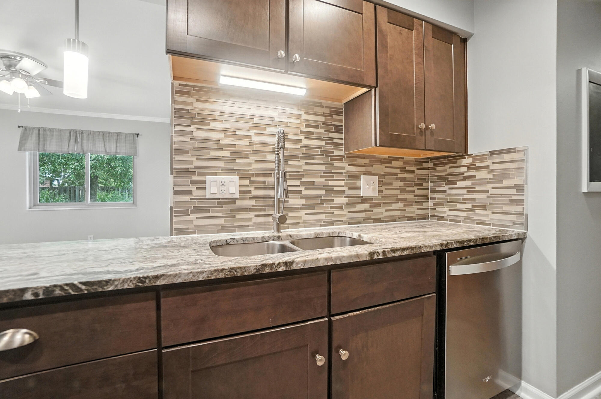605 Village Court, Englewood, Ohio 45322