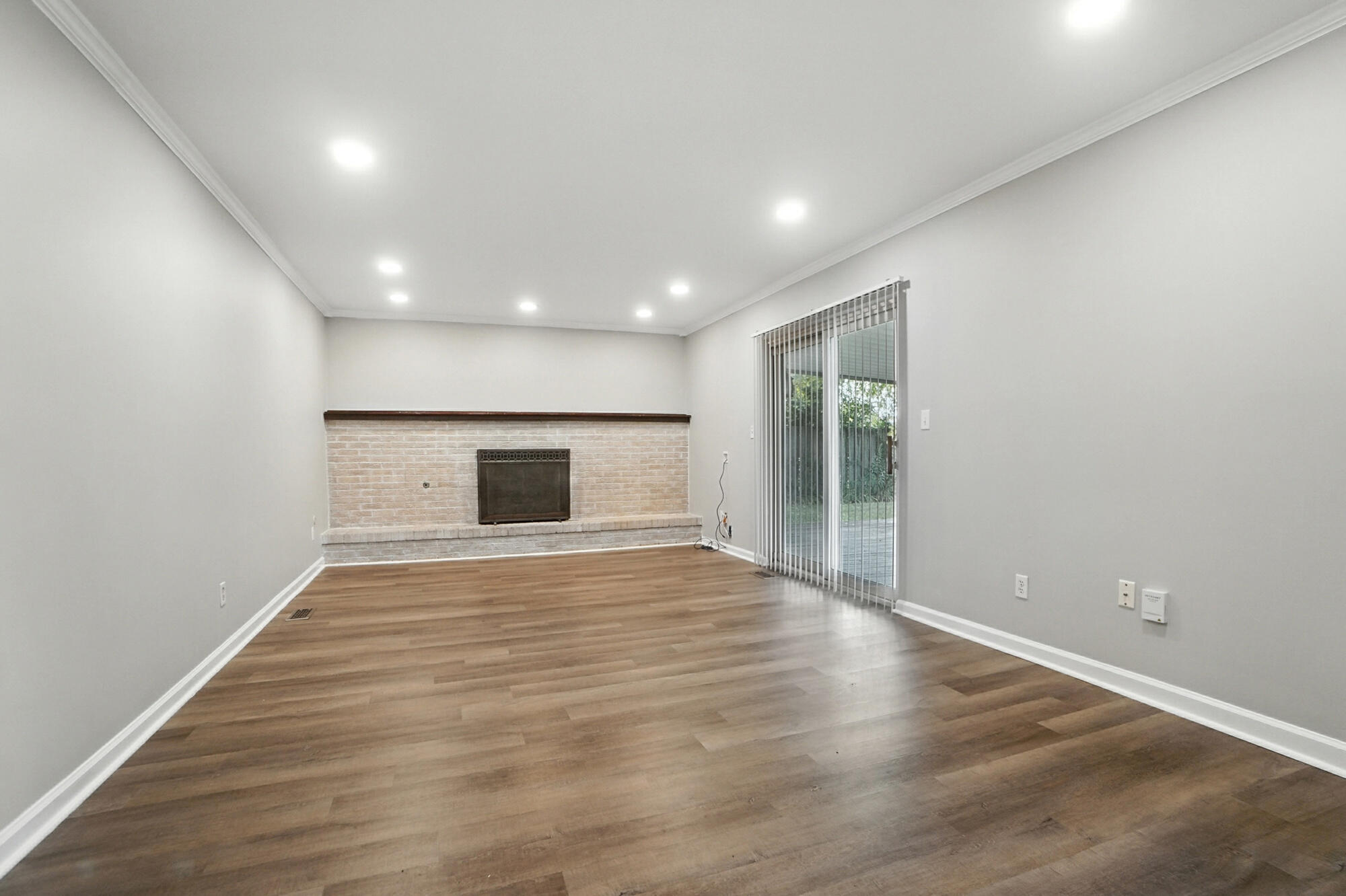 605 Village Court, Englewood, Ohio 45322