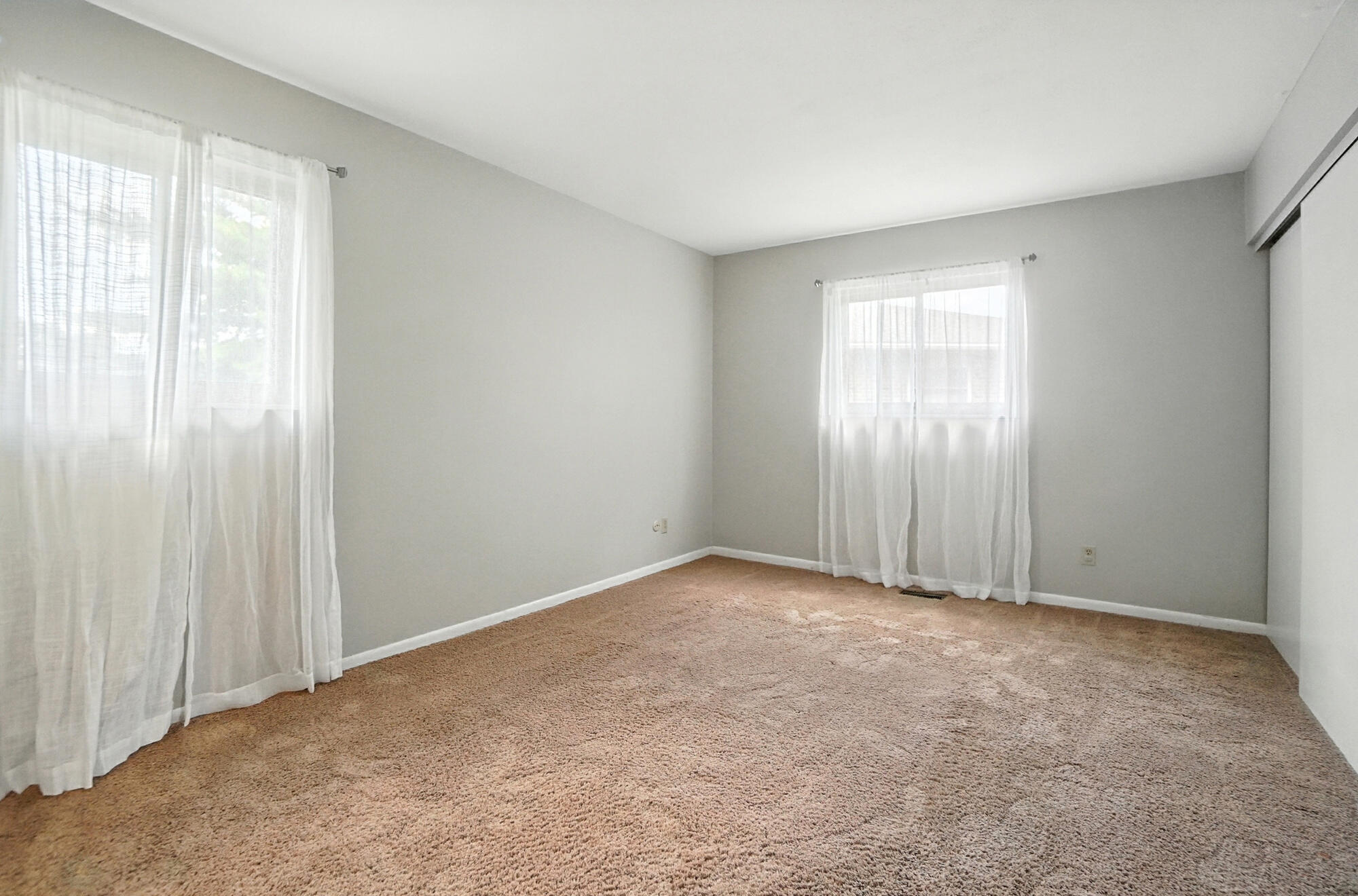 605 Village Court, Englewood, Ohio 45322