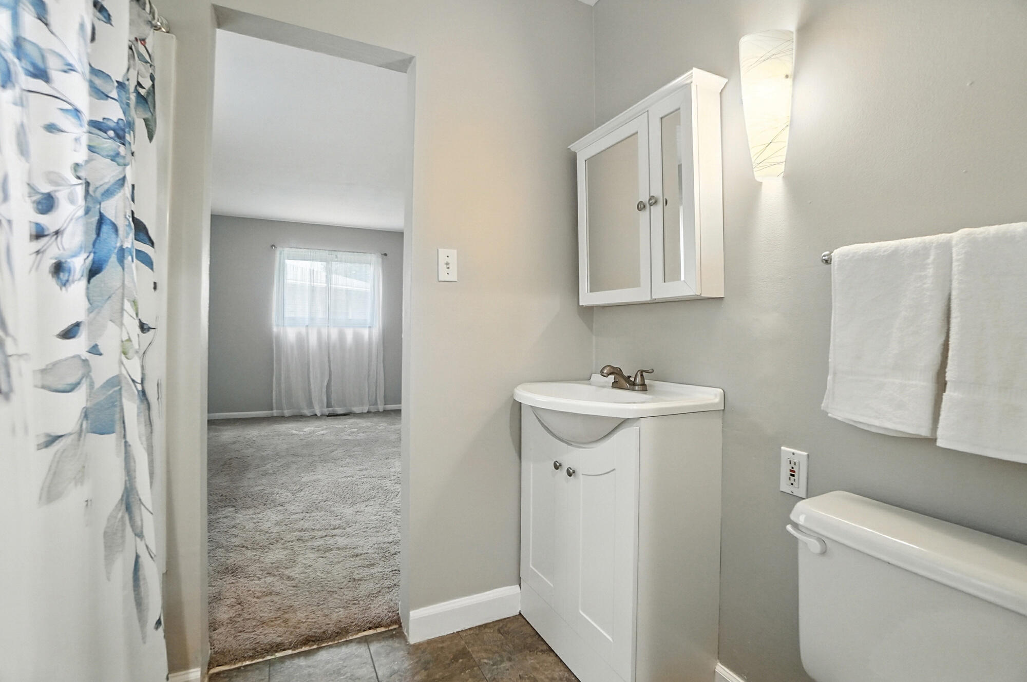 605 Village Court, Englewood, Ohio 45322