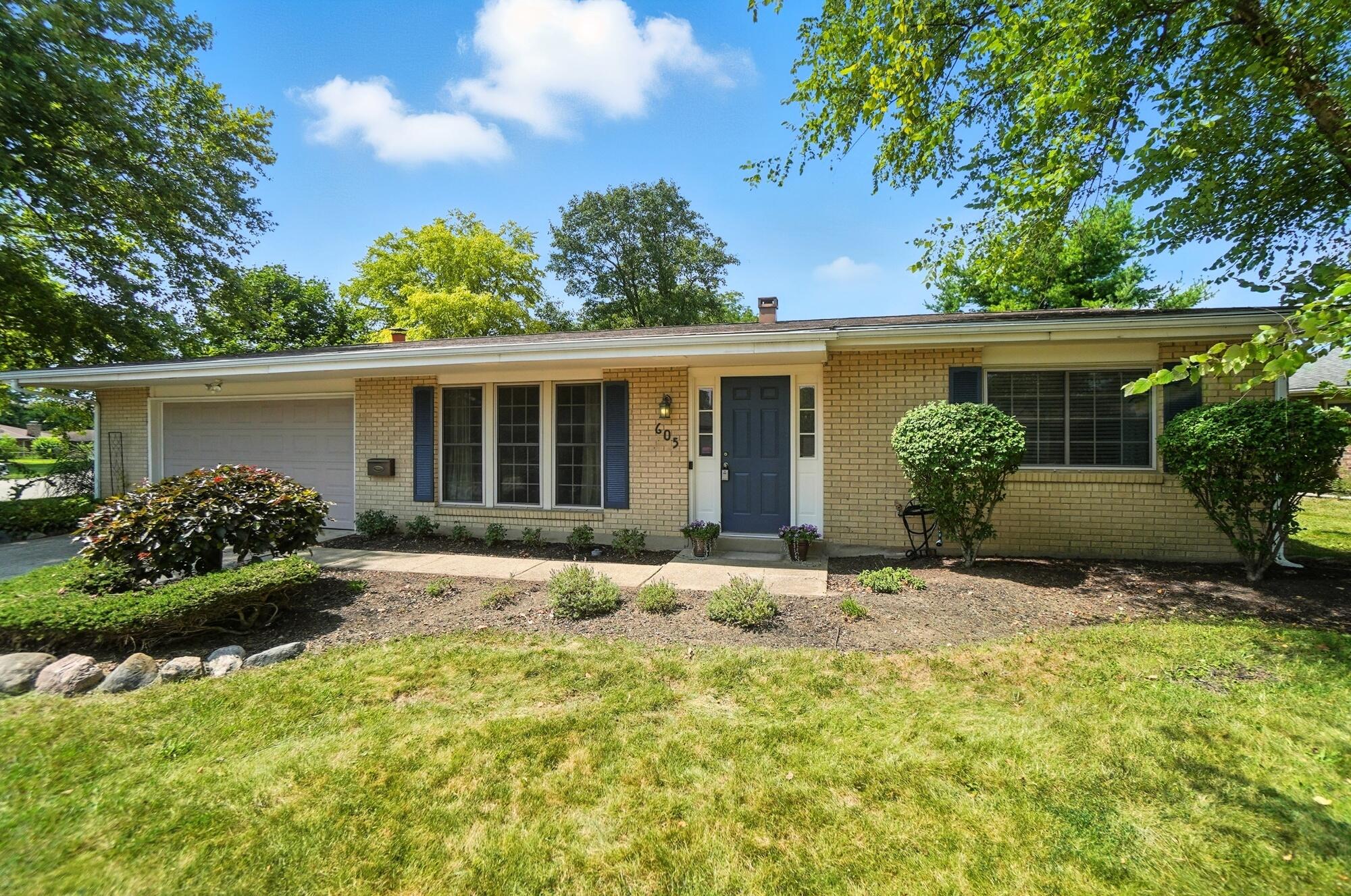 605 Village Court, Englewood, Ohio 45322
