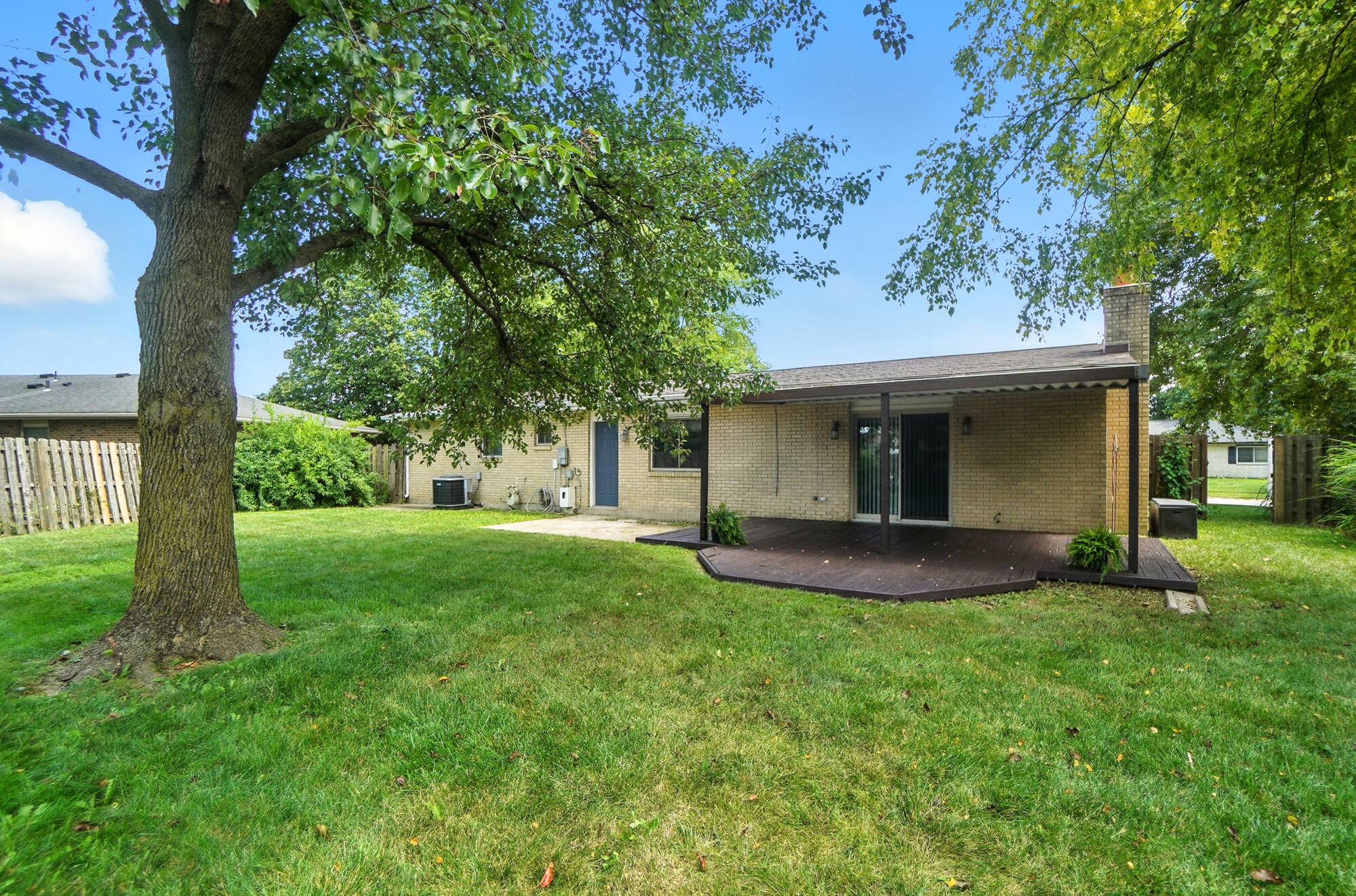 605 Village Court, Englewood, Ohio 45322