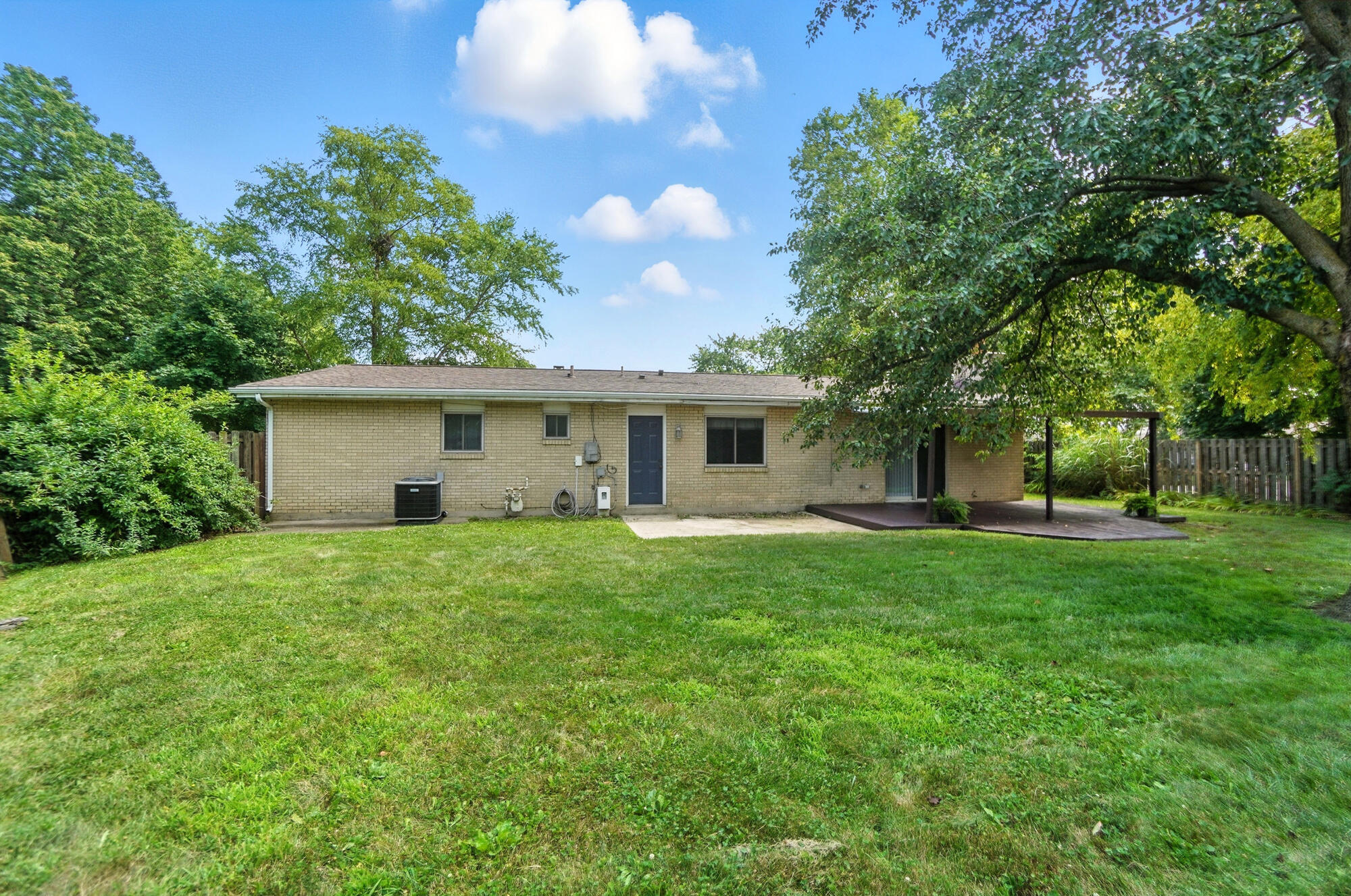 605 Village Court, Englewood, Ohio 45322