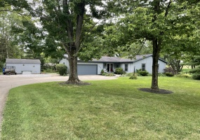1253 Gearhart Road, Sidney, Ohio 45365, 3 Bedrooms Bedrooms, ,2 BathroomsBathrooms,Residential,For Sale,Gearhart,1040605