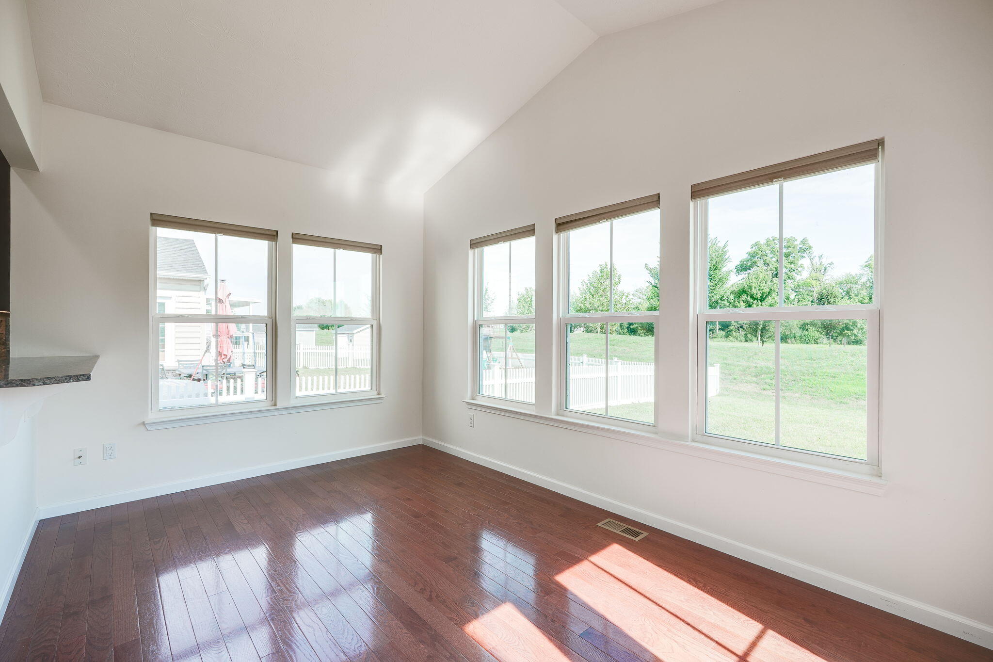 2417 Sunset Maple Drive, Tipp City, Ohio 45371