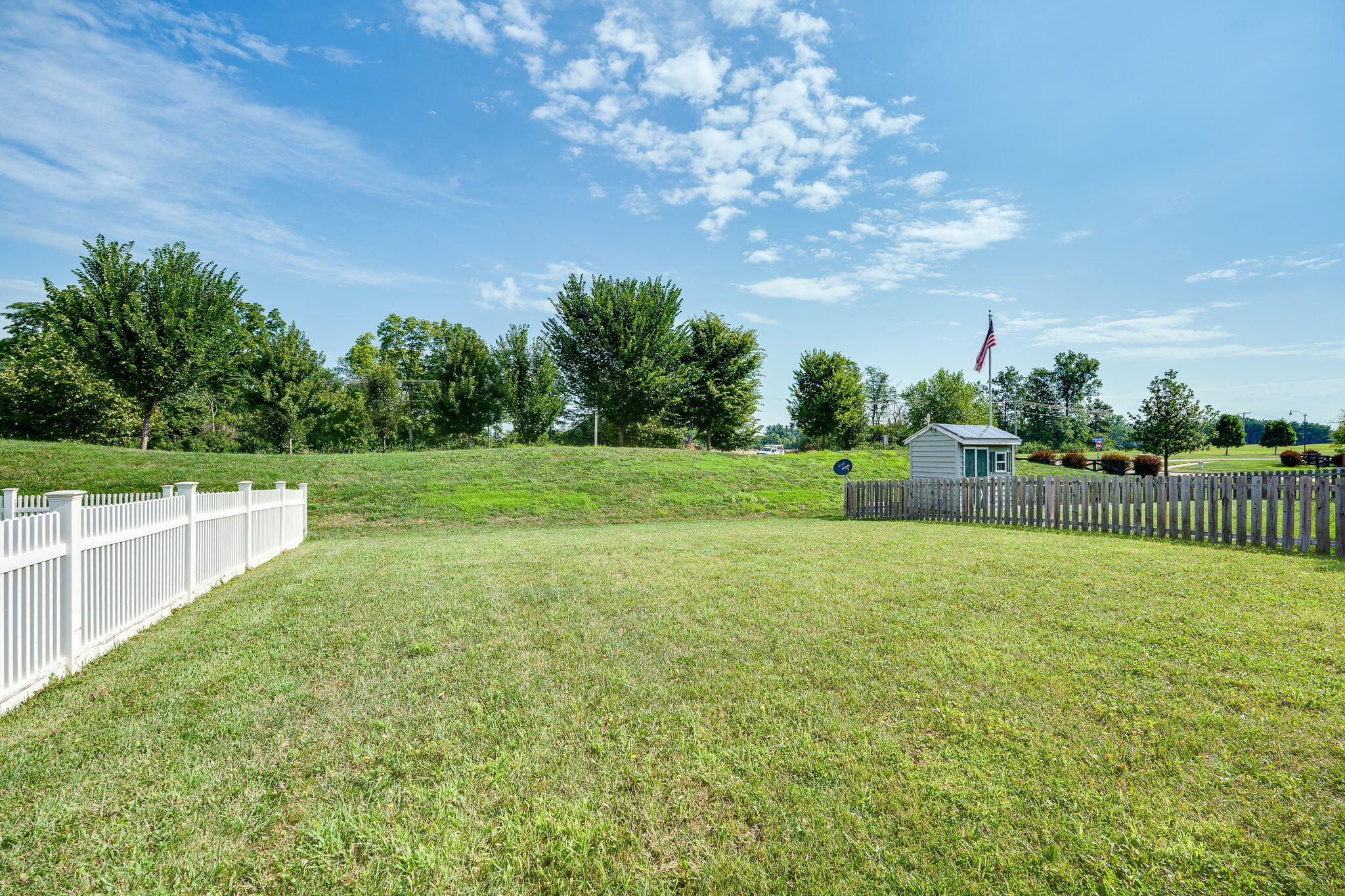 2417 Sunset Maple Drive, Tipp City, Ohio 45371