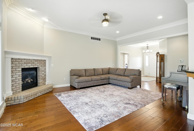 1049 Chippewa Drive, Van Wert, Ohio, 3 Bedrooms Bedrooms, ,2 BathroomsBathrooms,Residential,For Sale,Chippewa,307934
