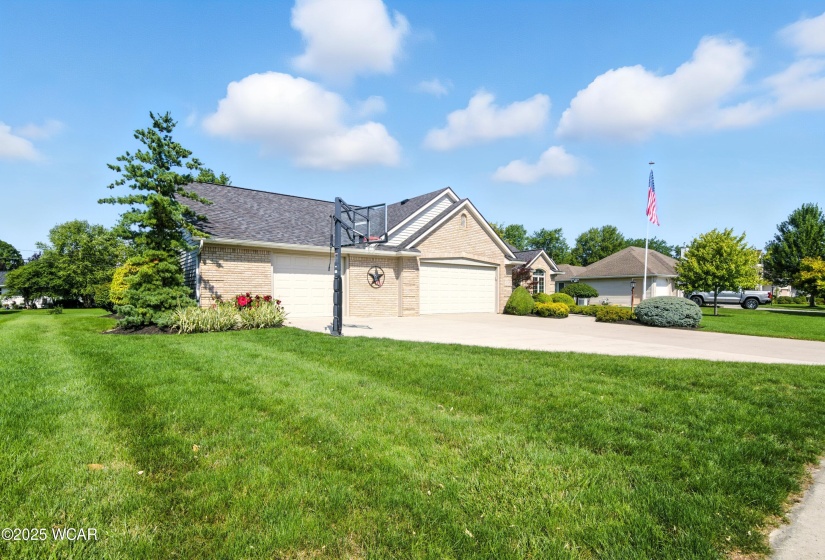 1049 Chippewa Drive, Van Wert, Ohio, 3 Bedrooms Bedrooms, ,2 BathroomsBathrooms,Residential,For Sale,Chippewa,307934