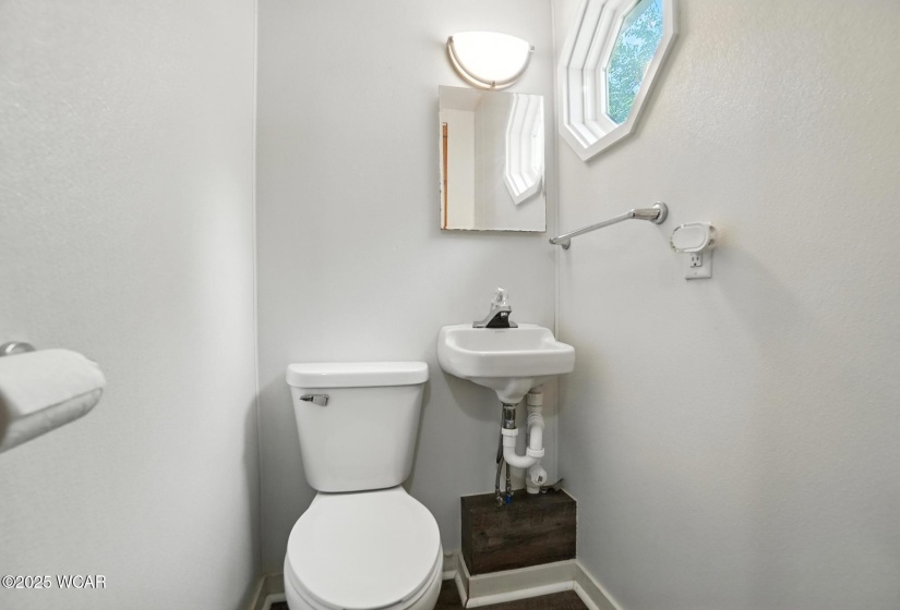 530 Mcpheron Avenue, Lima, Ohio, 3 Bedrooms Bedrooms, ,1 BathroomBathrooms,Residential,For Sale,Mcpheron,307867