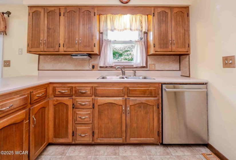 3742 Gloucester Place, Lima, Ohio, 3 Bedrooms Bedrooms, ,2 BathroomsBathrooms,Residential,For Sale,Gloucester,307893