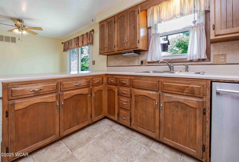 3742 Gloucester Place, Lima, Ohio, 3 Bedrooms Bedrooms, ,2 BathroomsBathrooms,Residential,For Sale,Gloucester,307893