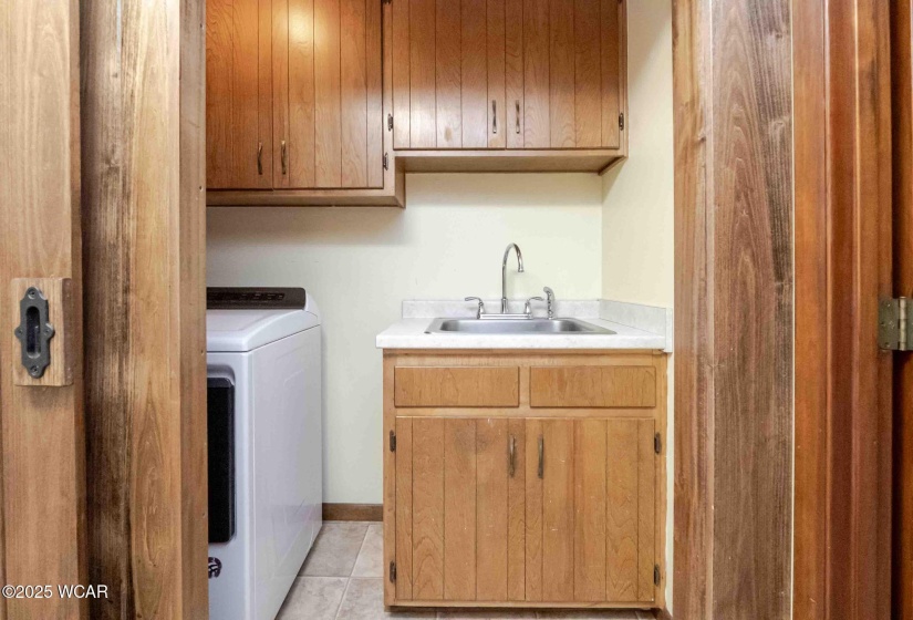 3742 Gloucester Place, Lima, Ohio, 3 Bedrooms Bedrooms, ,2 BathroomsBathrooms,Residential,For Sale,Gloucester,307893