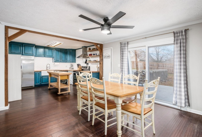 Dining & Kitchen