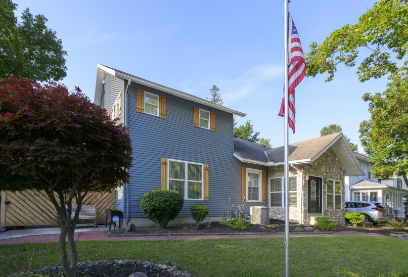 428 E High (47)