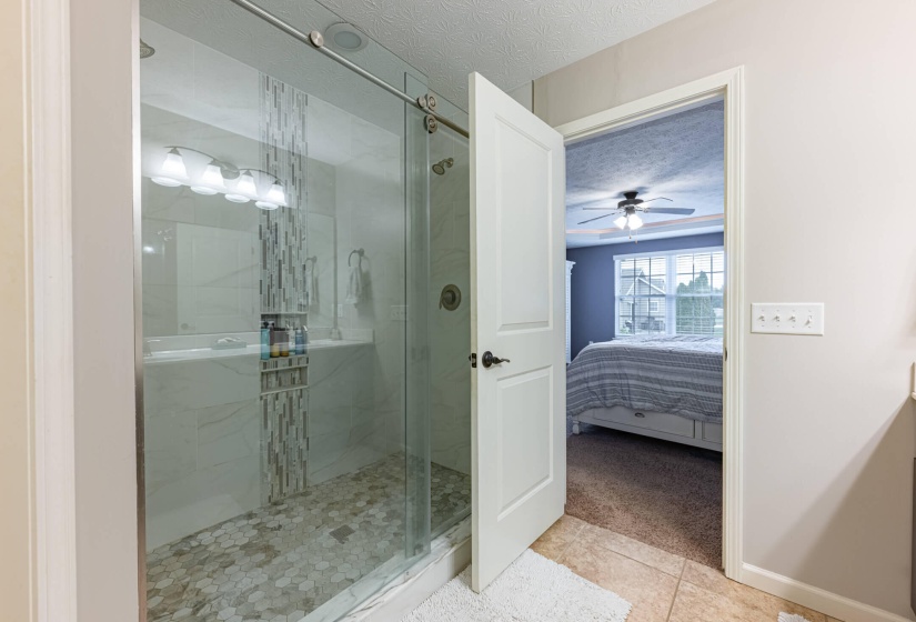 720 Sherwood-17