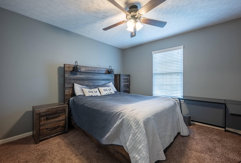720 Sherwood-19