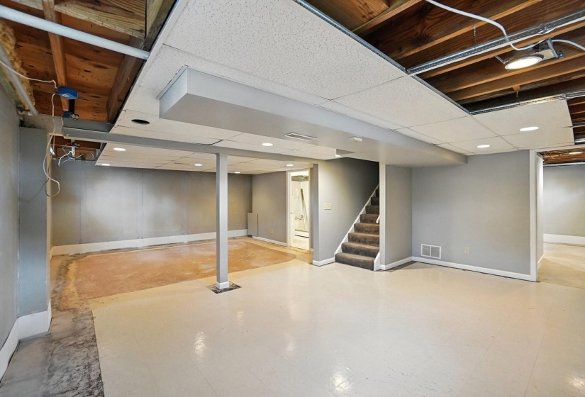1109 Student Avenue