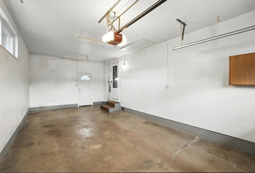 1109 Student Avenue