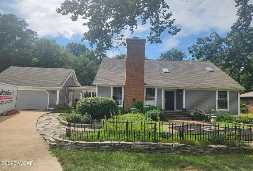 2511 DEBBIE Drive, Lima, Ohio, 3 Bedrooms Bedrooms, ,2 BathroomsBathrooms,Residential,For Sale,DEBBIE,307954