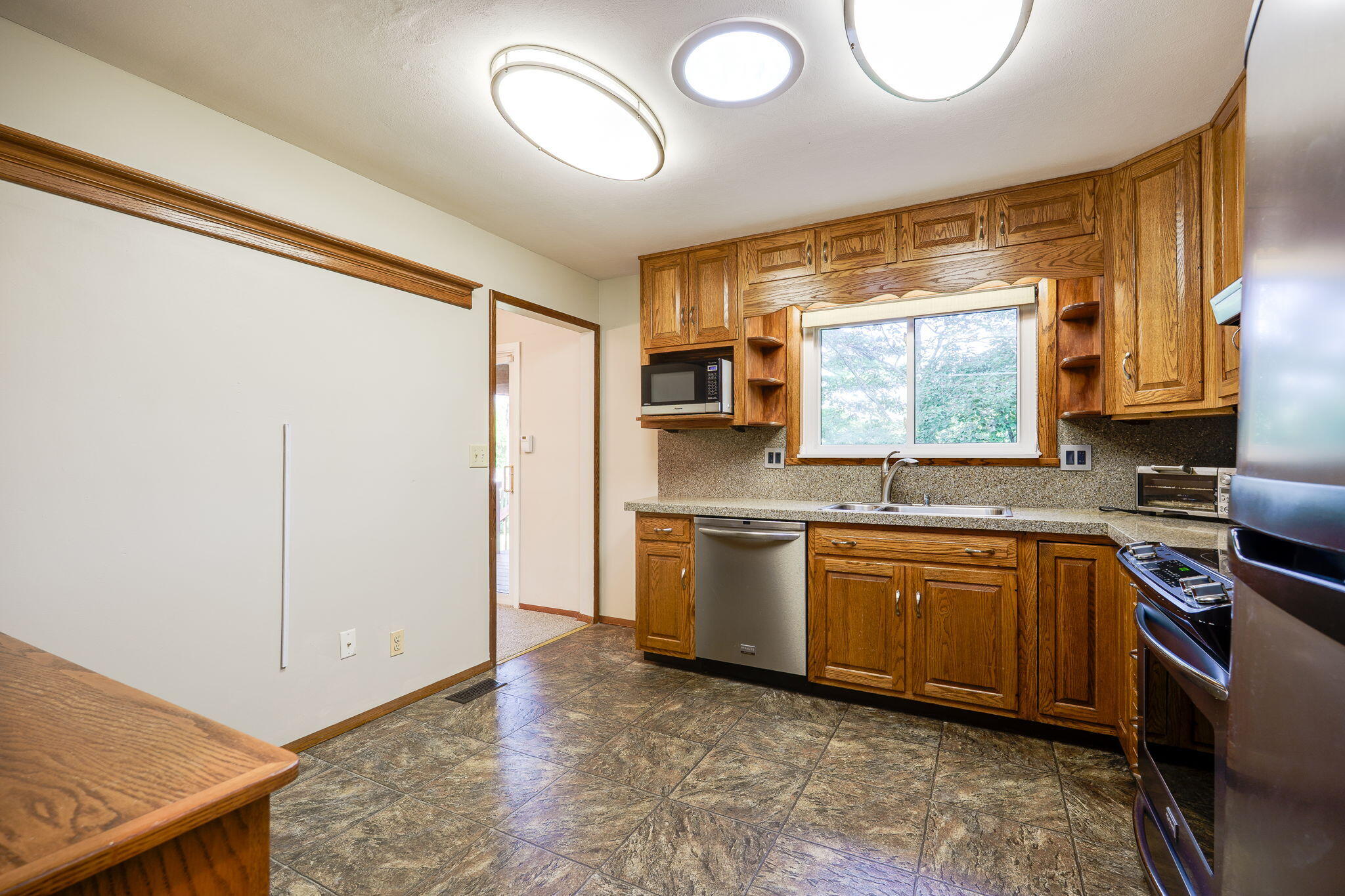 1919 Willowgreen Drive, Beavercreek, Ohio 45432