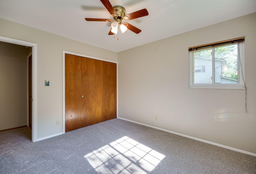 25-web-or-mls-1919-willowgreen-dr