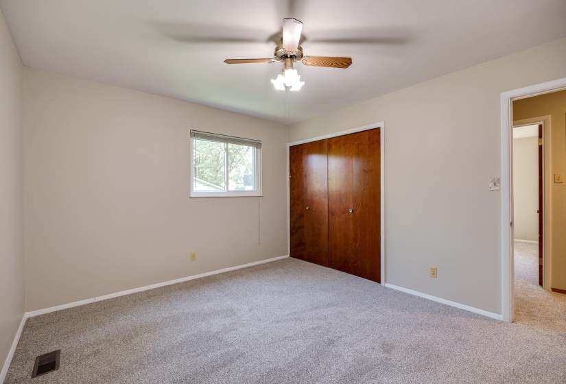 27-web-or-mls-1919-willowgreen-dr