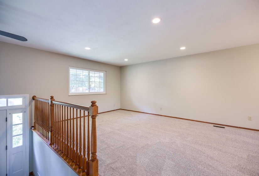 9-web-or-mls-1919-willowgreen-dr