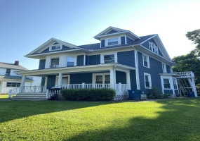 704 Main Street, Bellefontaine, Ohio 43311, 6 Bedrooms Bedrooms, ,3 BathroomsBathrooms,Multi Family,For Sale,Main,1040672