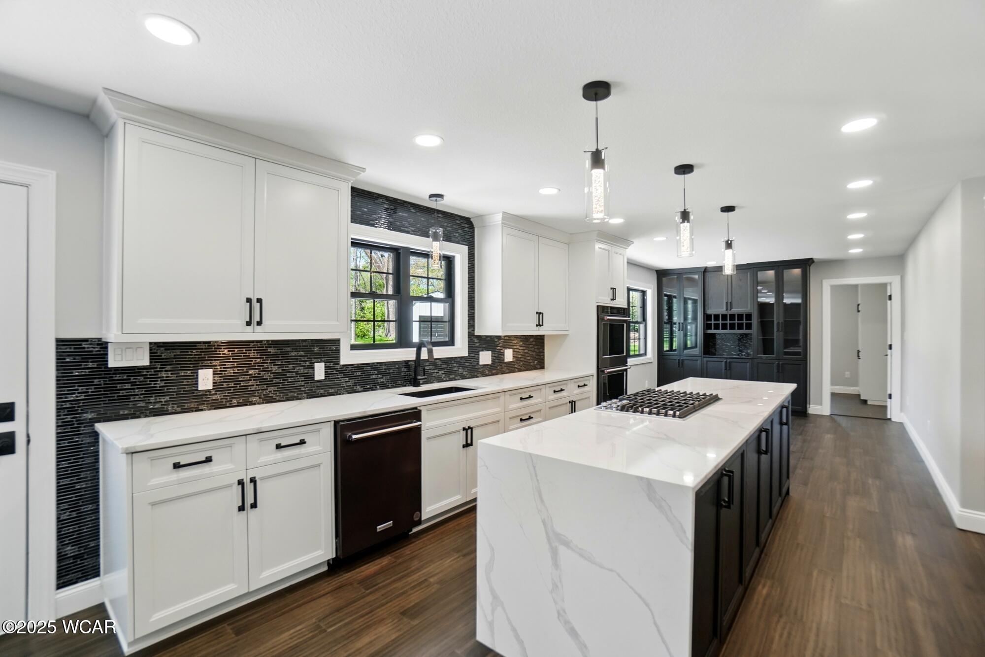 1652 Oak Woods Drive, Lima, Ohio