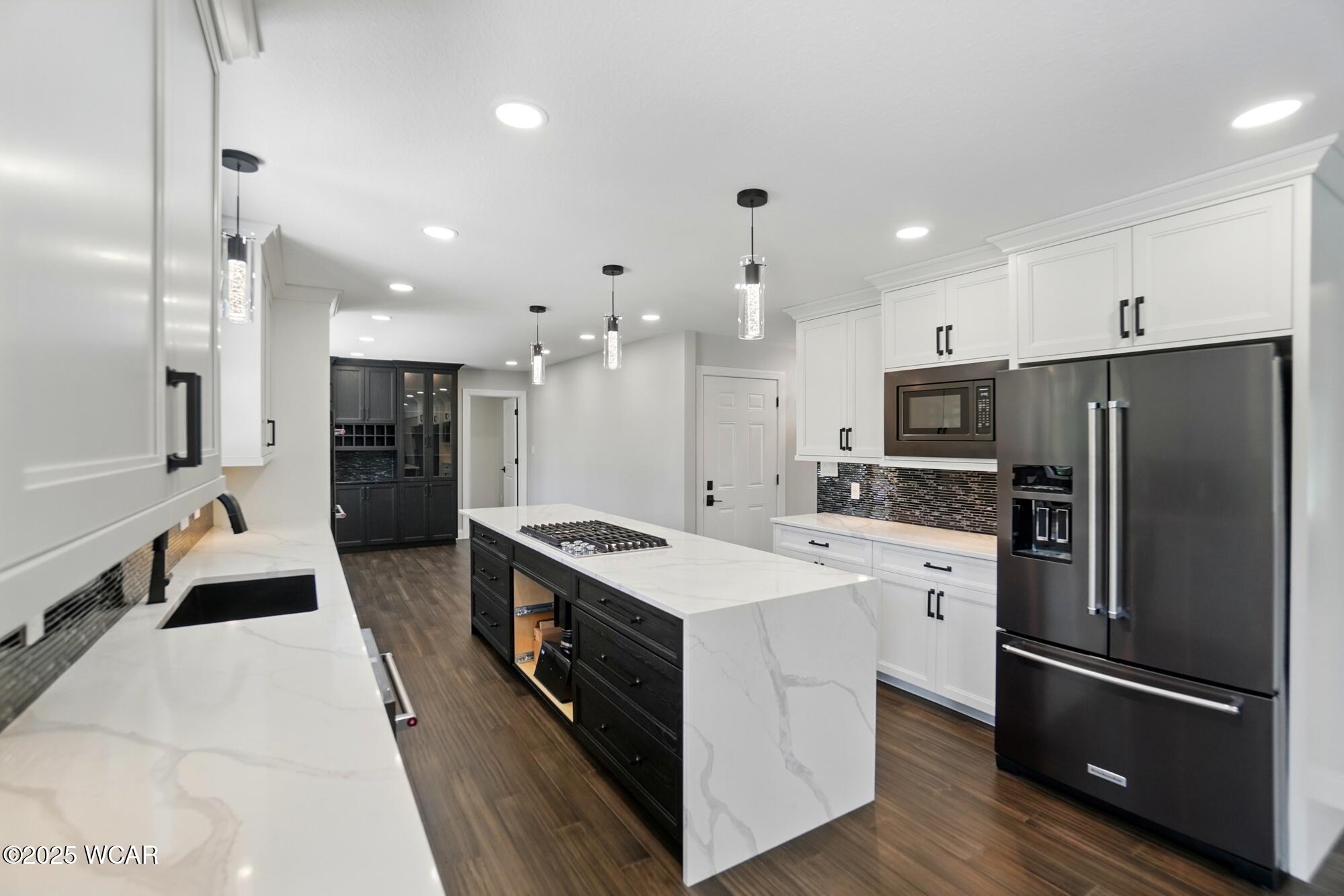 1652 Oak Woods Drive, Lima, Ohio