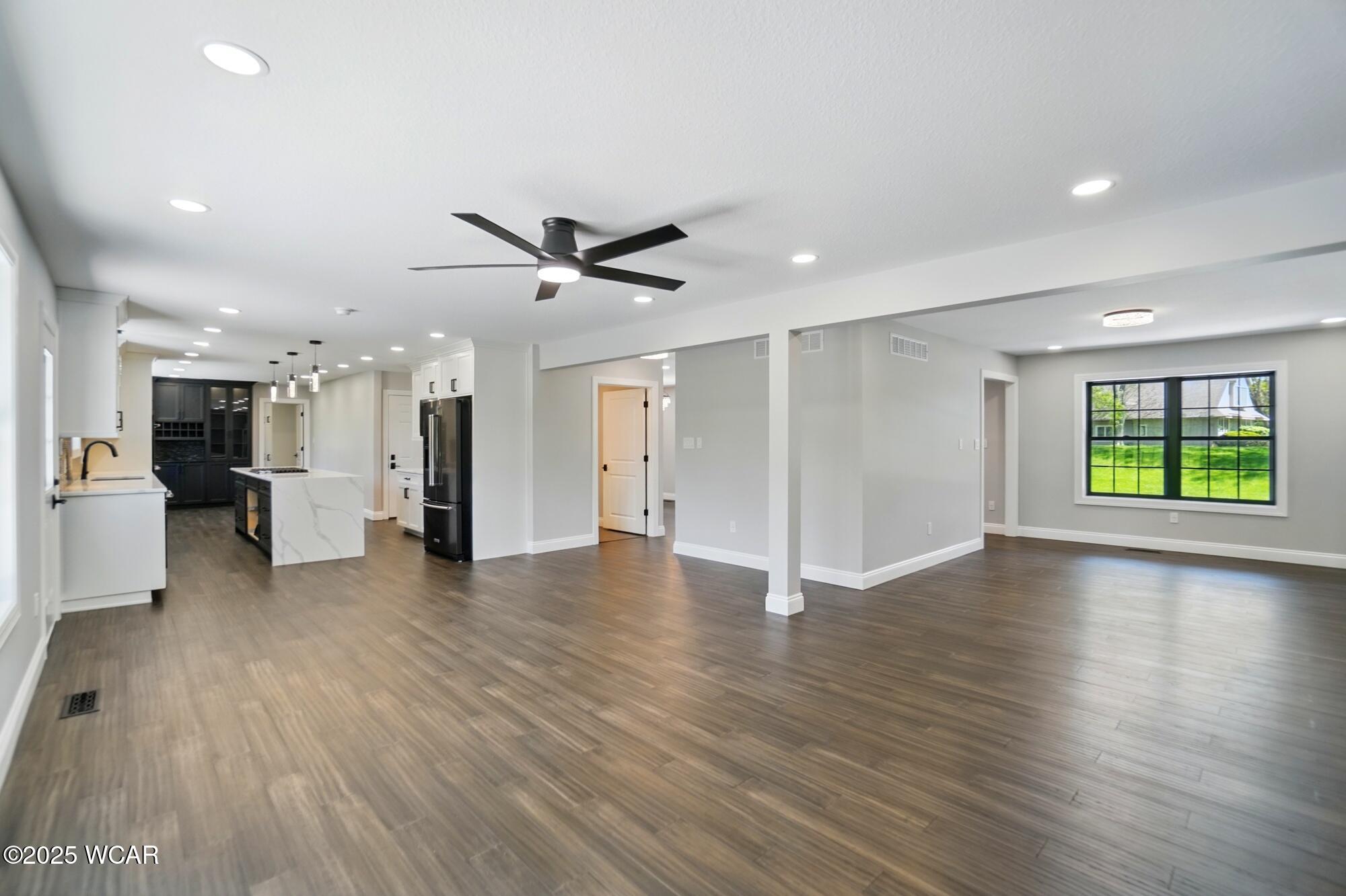 1652 Oak Woods Drive, Lima, Ohio
