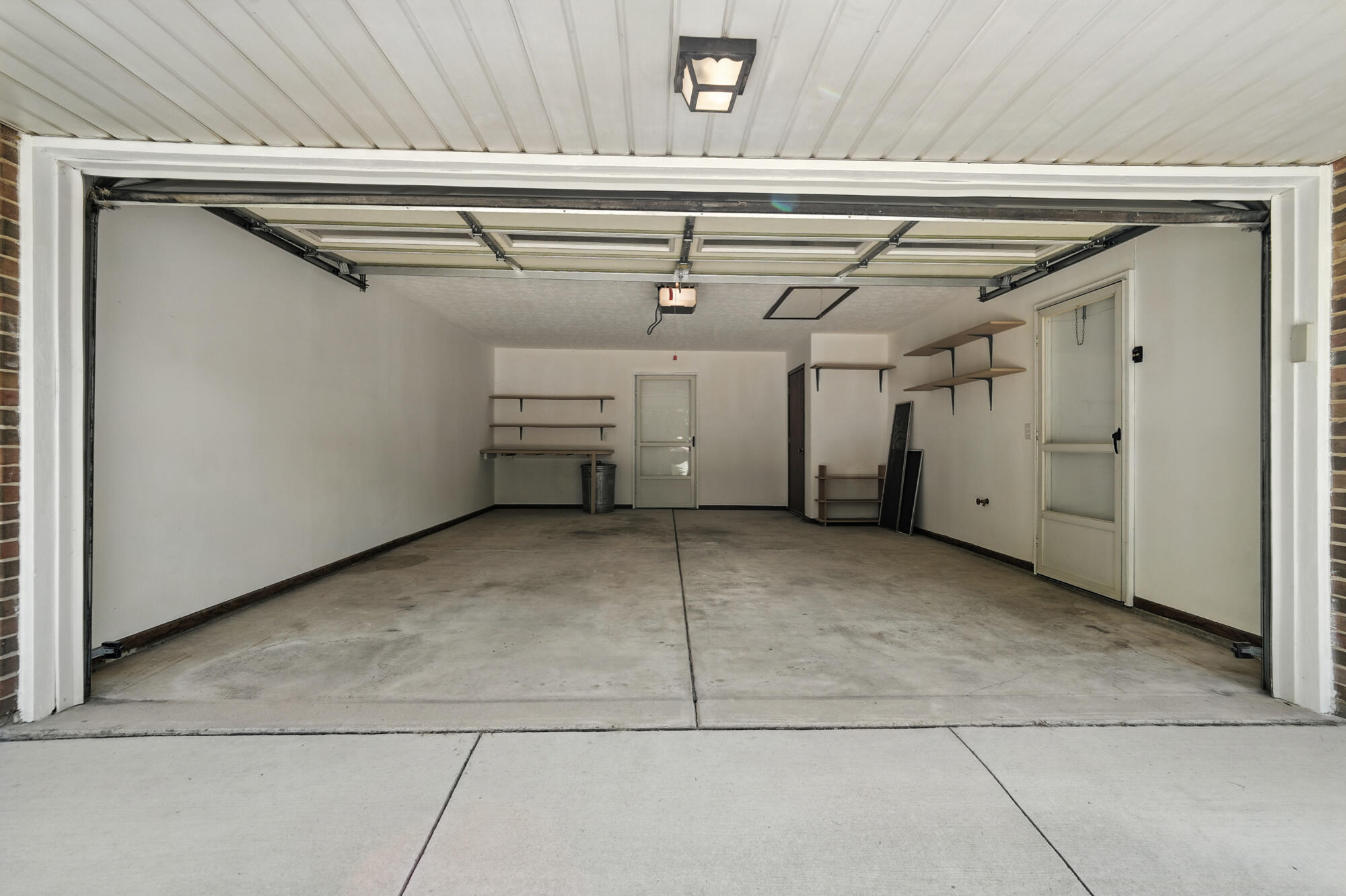 2100 Manhattan Boulevard, Springfield, Ohio 45504