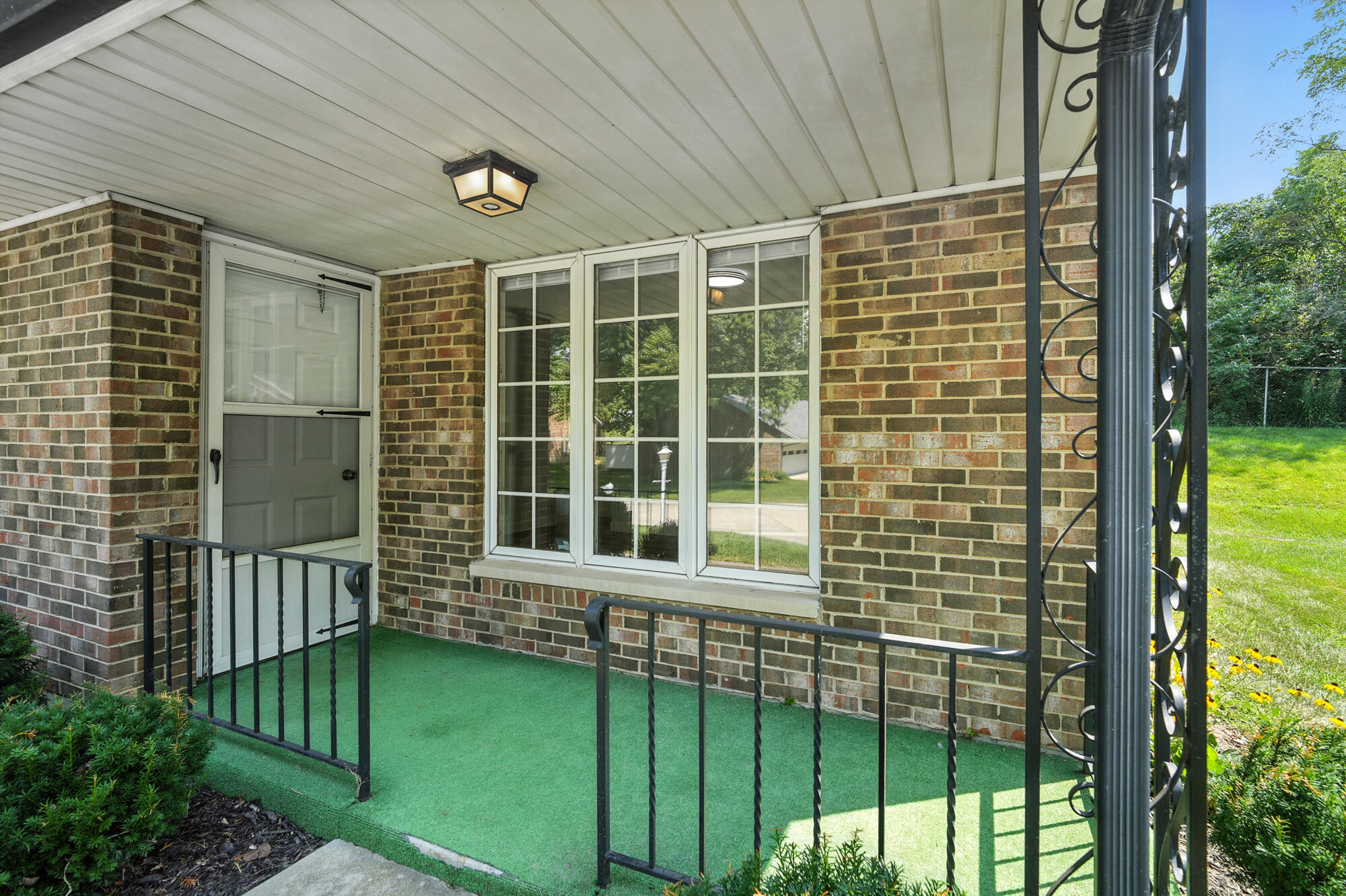 2100 Manhattan Boulevard, Springfield, Ohio 45504