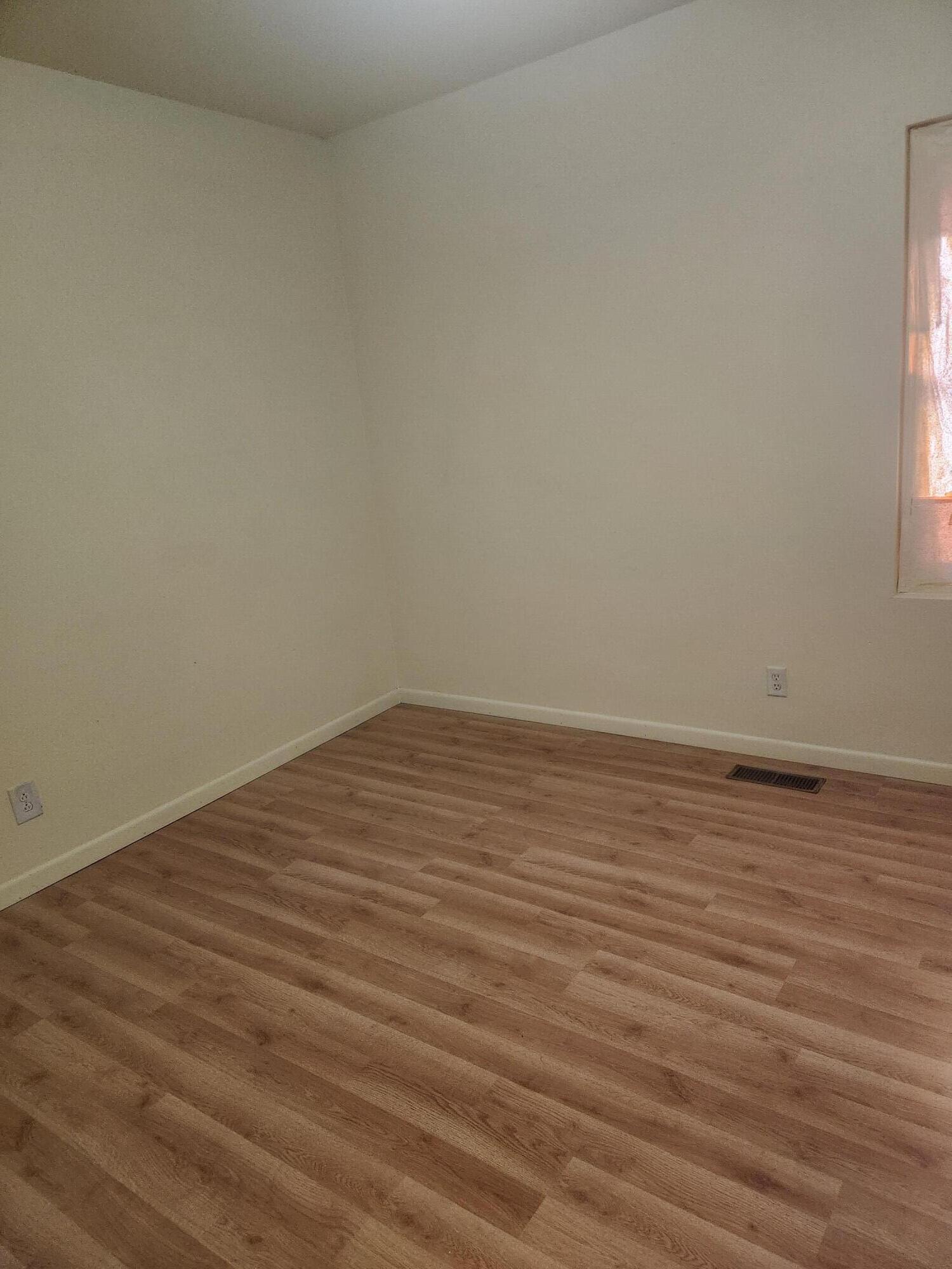 411-413 Water Street, Connersville, Indiana 47331