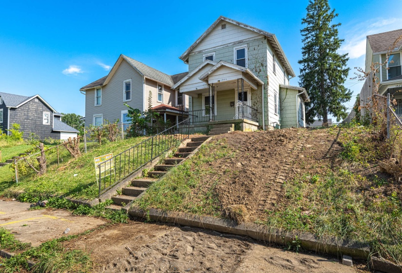 1573 Warder-2