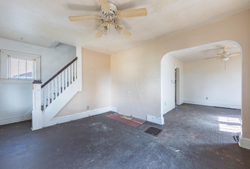1573 Warder-3
