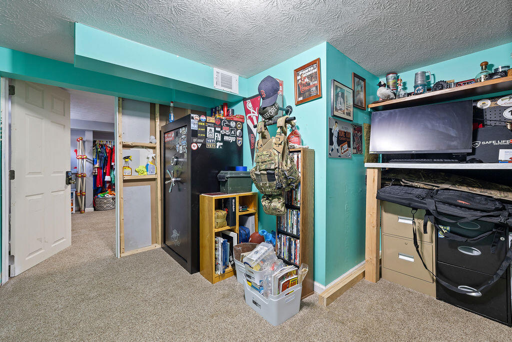 4825 Chippendale Drive, Springfield, Ohio 45503